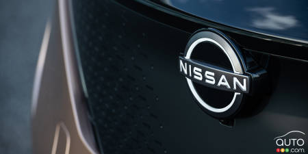 2022 Nissan Ariya, with new Nissan logo